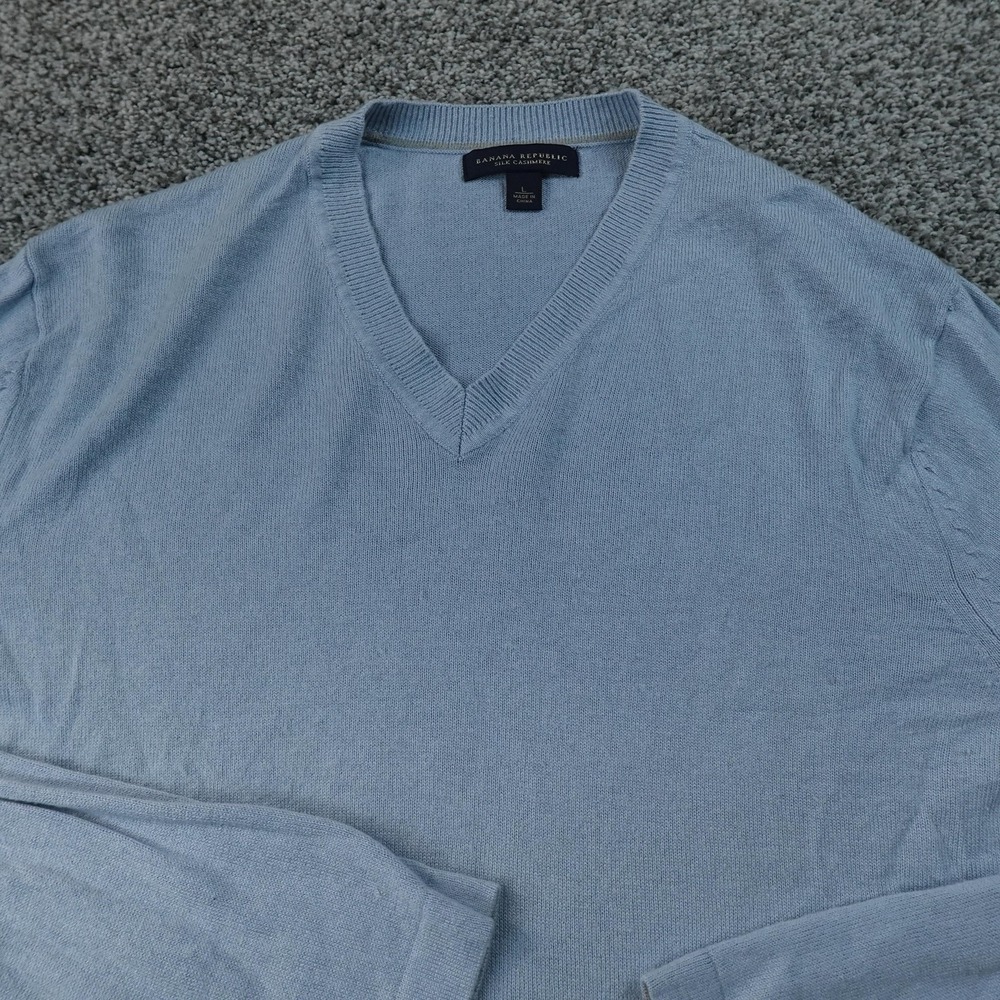 Banana Republic Sweater Mens L Blue Silk Cashmere V Neck Knit Cozy Soft Pullover